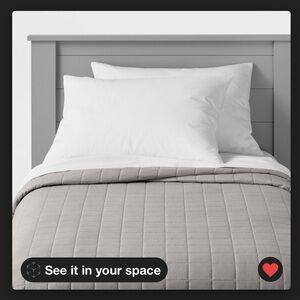 Pillowfort Twin Quilt and Standard Sham